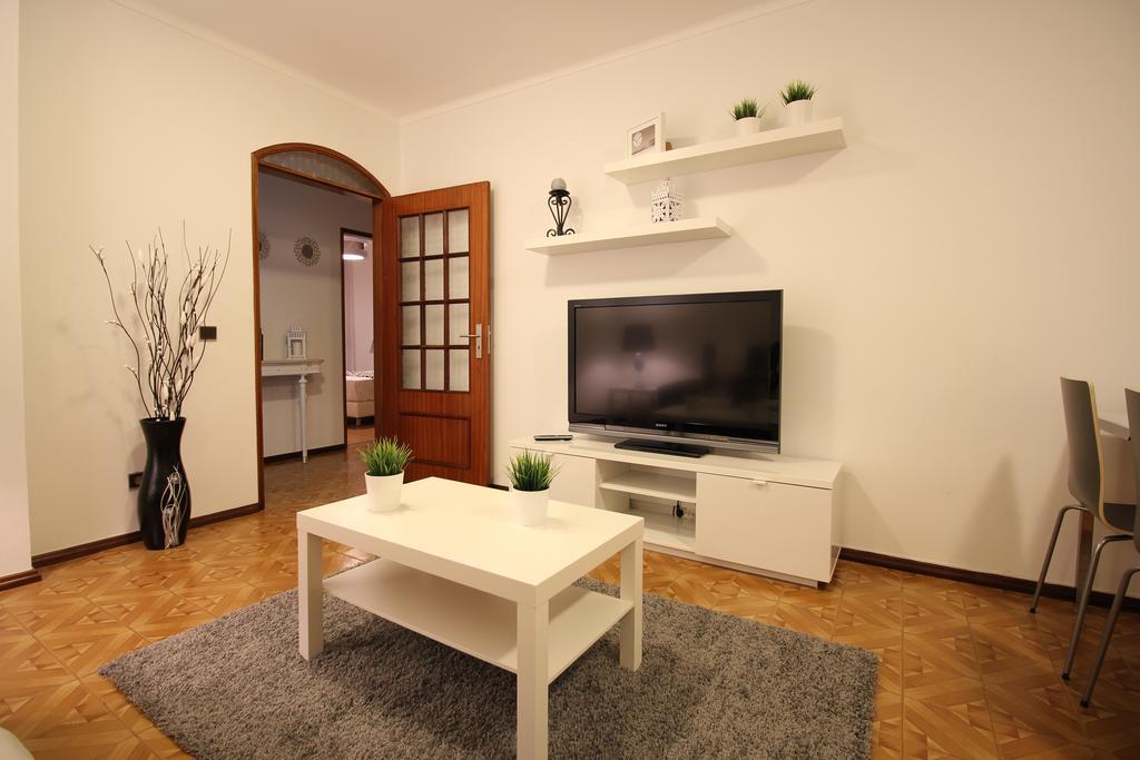 נאזרה Apartamentos Gaivota Holidays מראה חיצוני תמונה