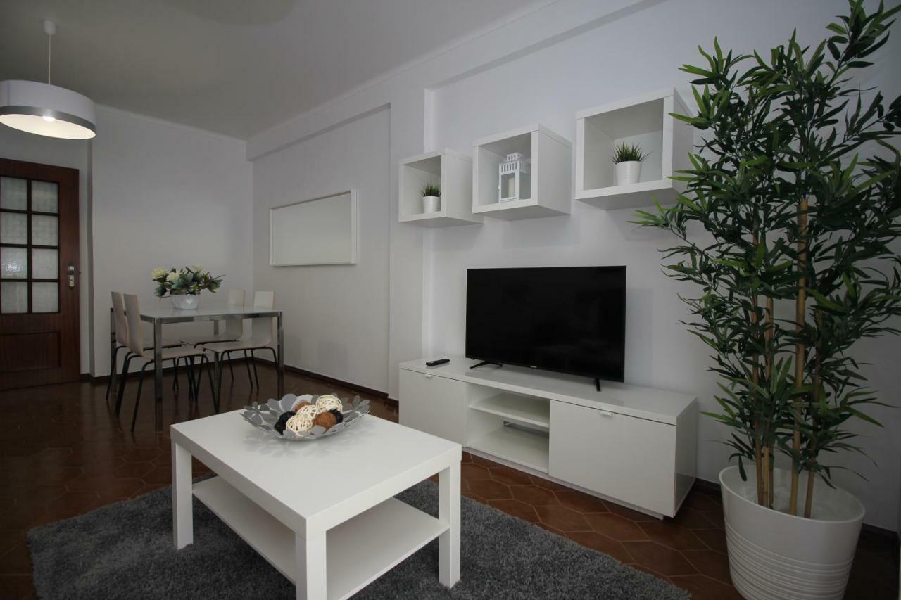 נאזרה Apartamentos Gaivota Holidays מראה חיצוני תמונה