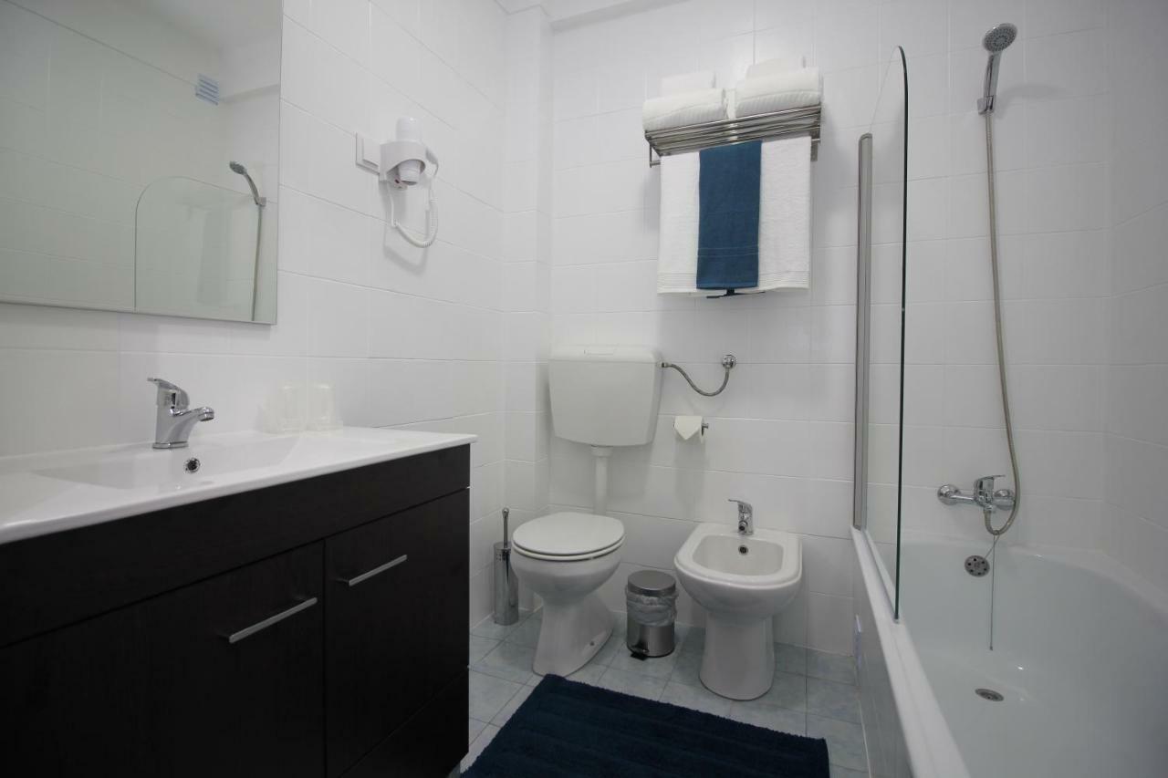 נאזרה Apartamentos Gaivota Holidays מראה חיצוני תמונה